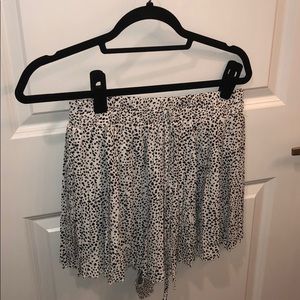 Black and White Skort!